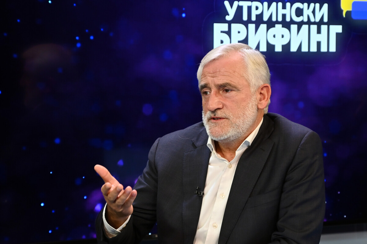 Мендух Тачи го напуштил „Европскиот фронт“ предводен од ДУИ 360 степени