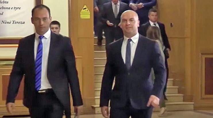 Оваа слика има празен alt атрибут; Името на датотеката е Srpska-Lista-1.jpg