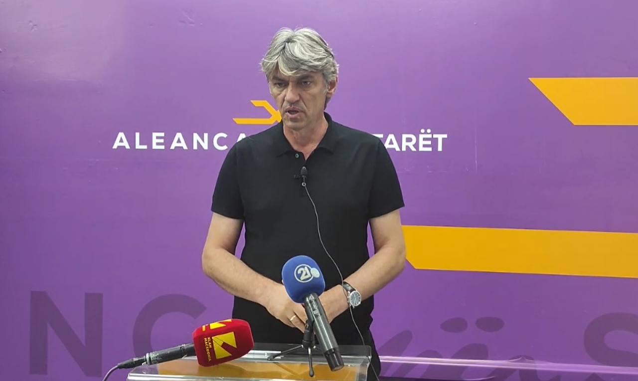 Села си поднесе оставка од функцијата претседател на Алијанса за ...