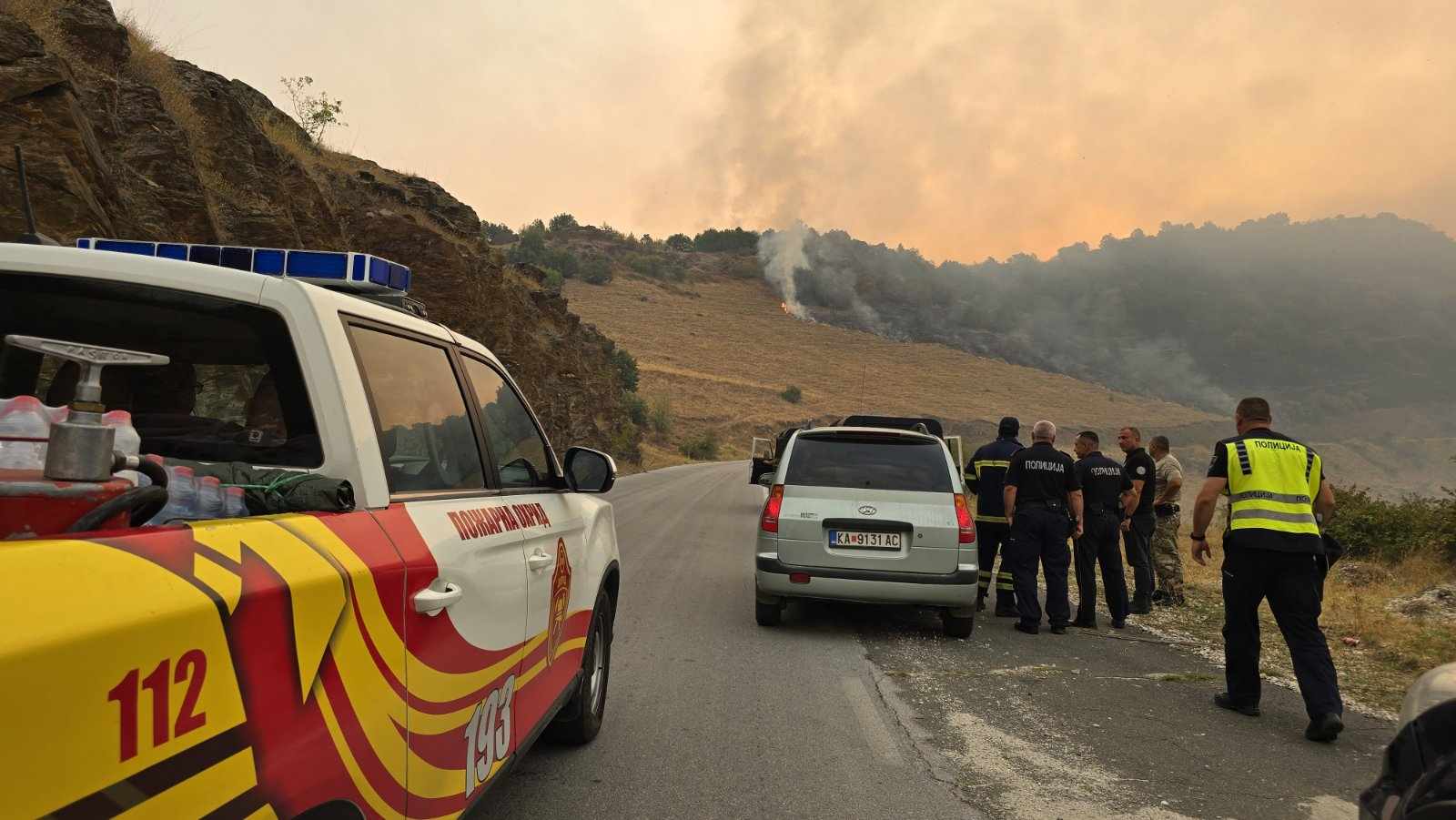 Охридски пожарникари вклучени во гасењето на пожарот кај Мариово