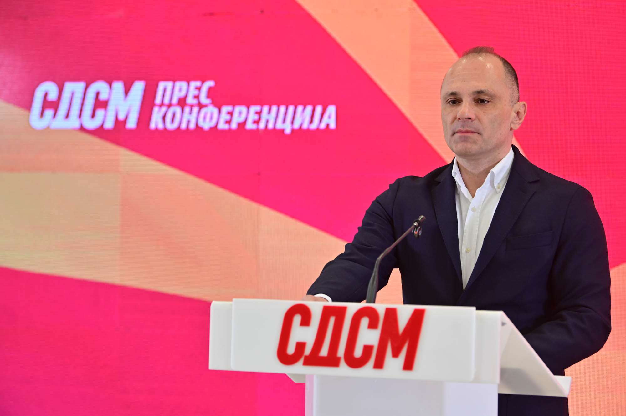 Власта инсистира на укинување на Пржинската влада за да подготви изборен фалсификат, вели Филипче