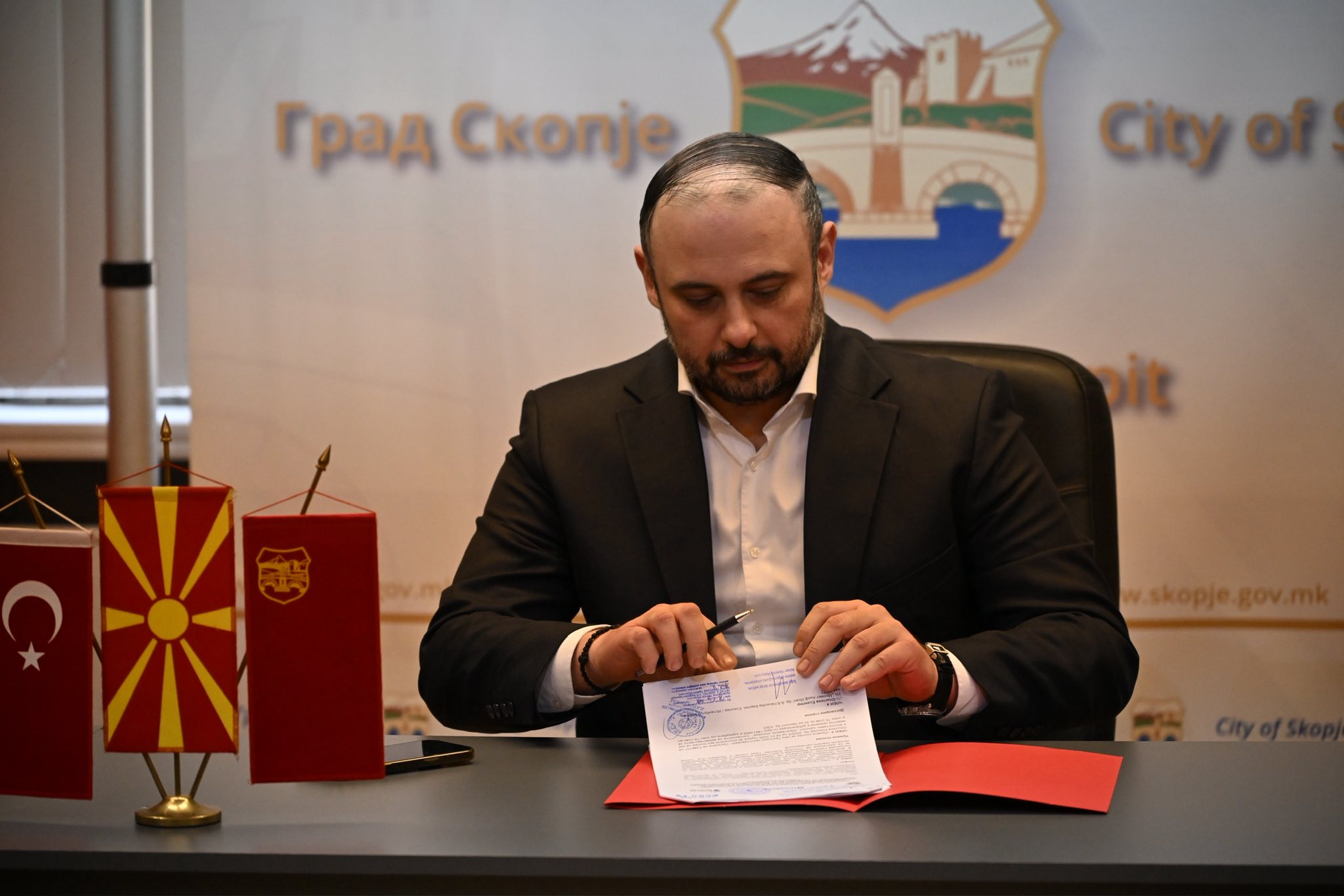 Ѓорѓиевски: Камениот мост наскоро ќе добие декоративно и архитектонско осветлување