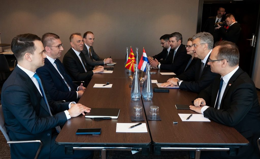 Од средбата на премиерот на РС Македонија, Христијан Мицкоски, и Профил на Икс 