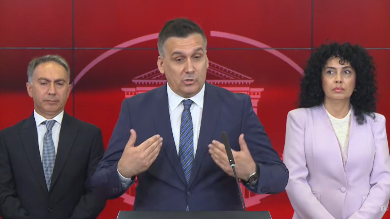Хоџа: Новата дозвола за „Титан-Усје“ ќе биде по параметри од новиот закон, ветувам транспарентна постапка