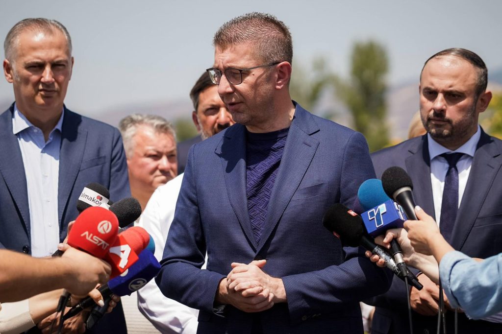 Мицкоски: Заемот од М-НАВ, МЕПСО и Лотарија ќе се користи за отплата на кредит кон кинеската банка за автопатите