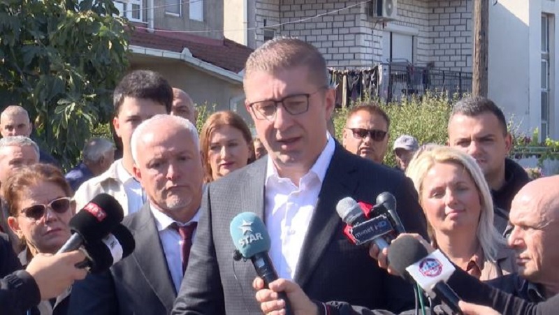 Мицкоски: Ќе ја продолжиме мерката за намалување на ДДВ за дизелот, а блиску сме и до договор со „Окта“ за дополнителен попуст